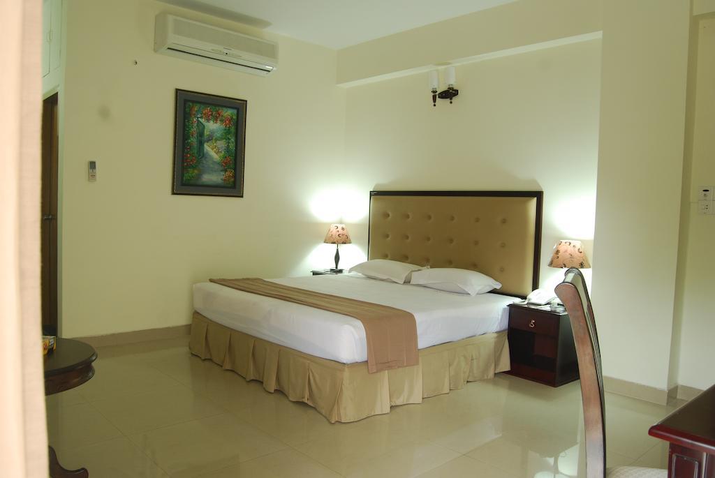 Ambassador Residency Hotel Chittagong Cameră foto
